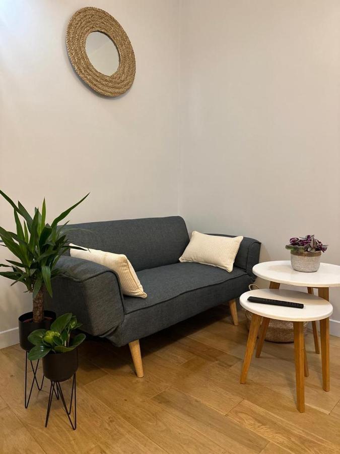 Studio -Champs Elysees Париж Экстерьер фото